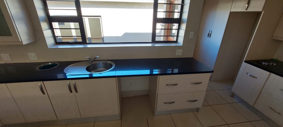 5 Bedroom Property for Sale in Ferreira Town Eastern Cape